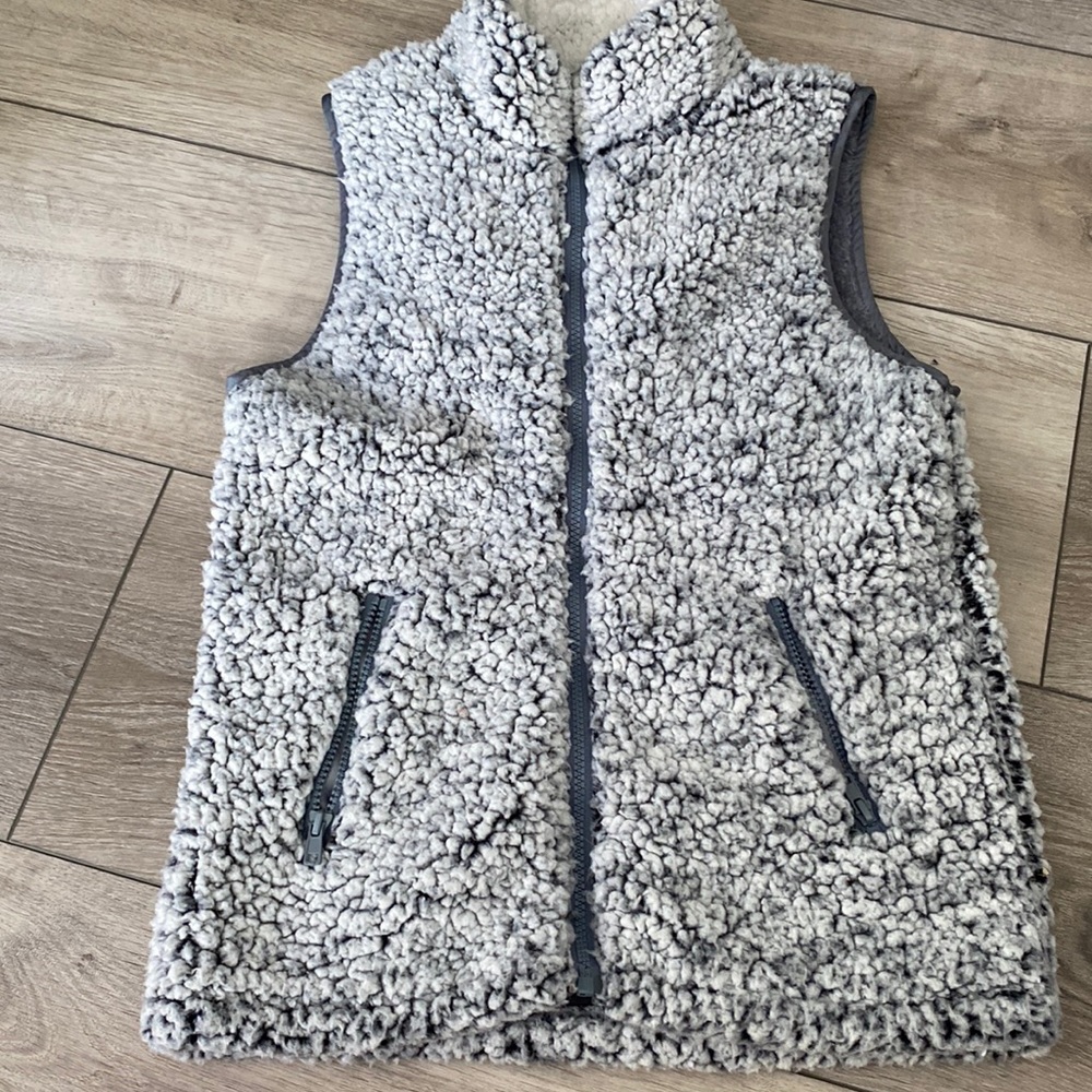Soft Full Zip Vest in Grey/White